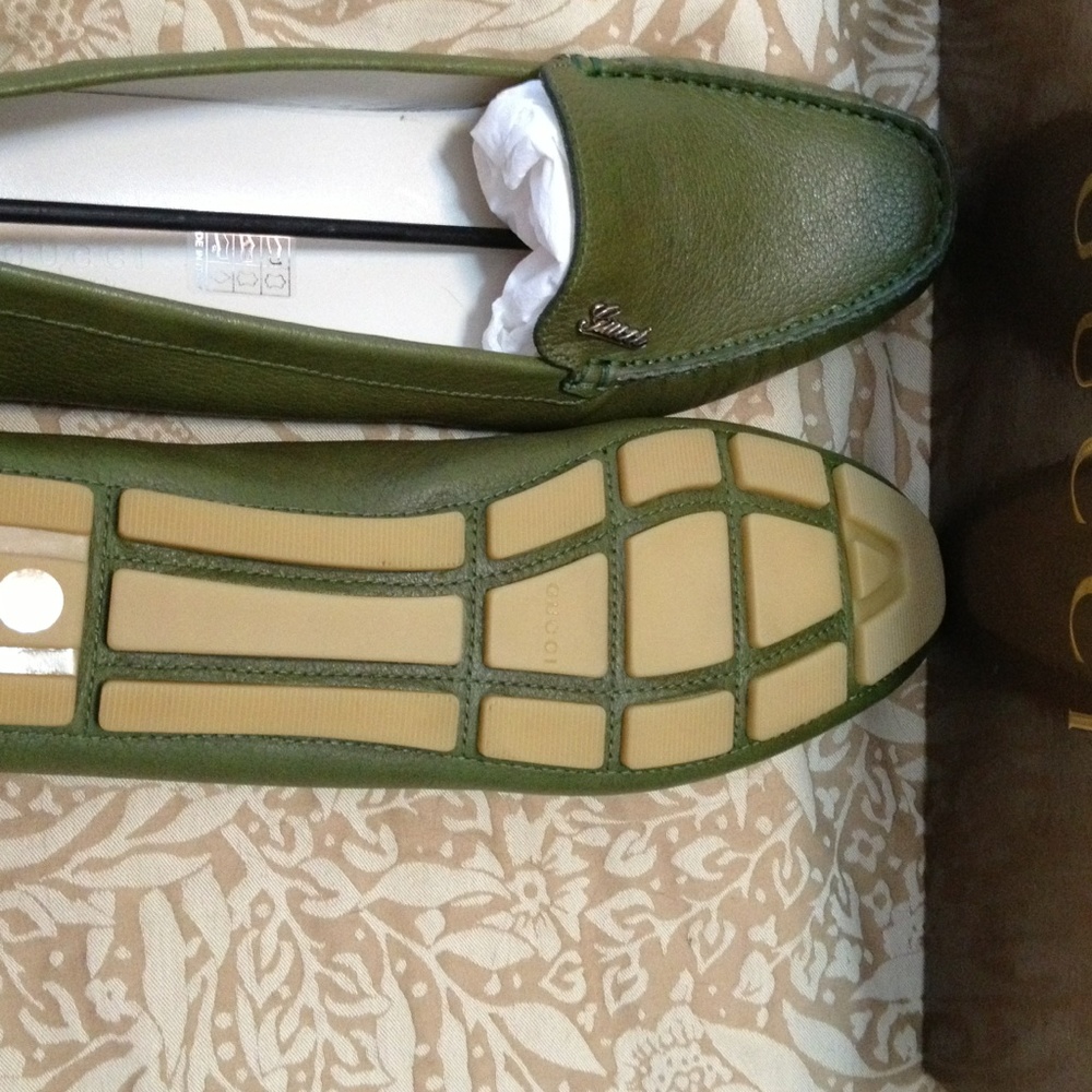 Gucci NWOT driving moccasins new in box - Picture 4 of 4